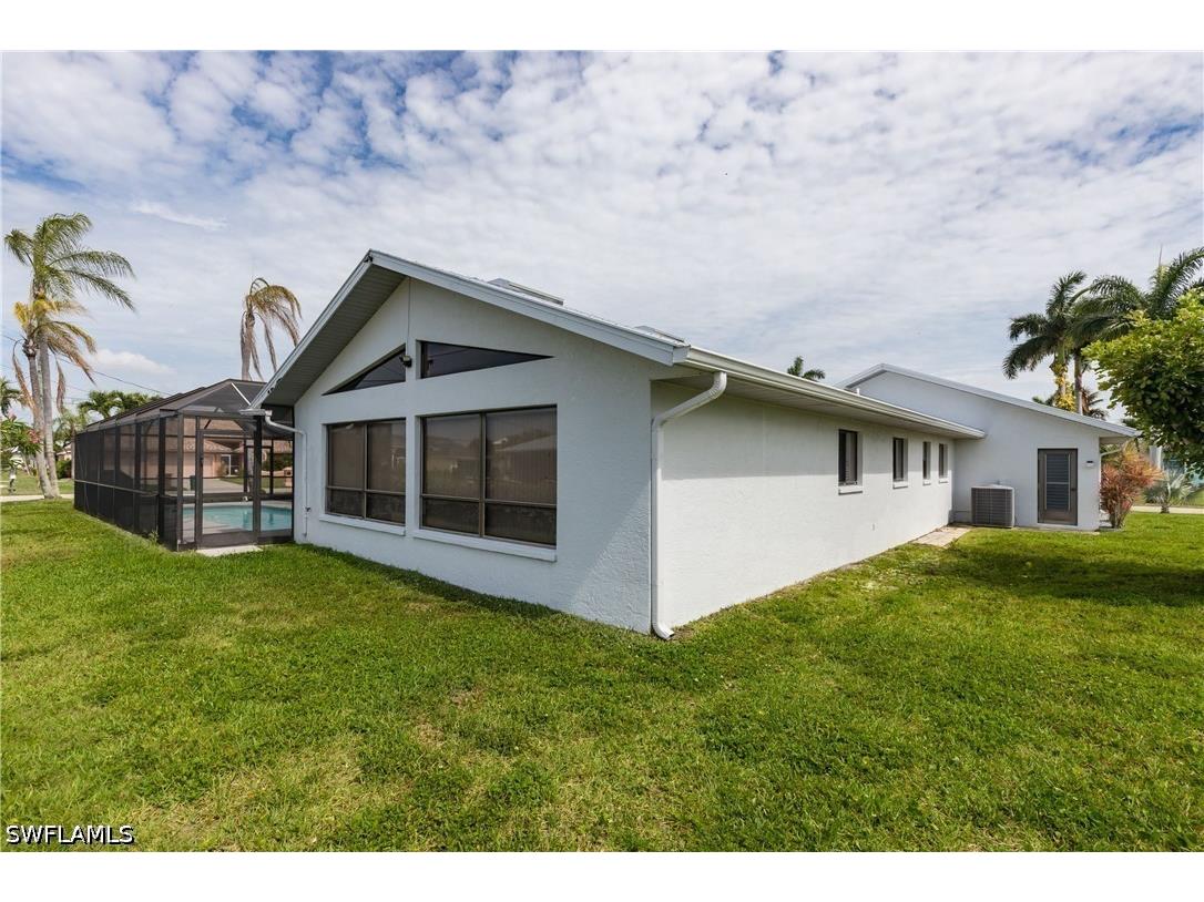 512 SE 33rd Terrace Cape Coral FL 33904 226017903 image31