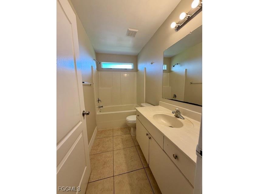 512 SE 6th Place Cape Coral FL 33990 2025017882 image13