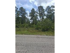 512 Scott Avenue Lehigh Acres FL 33972 225075657 image1