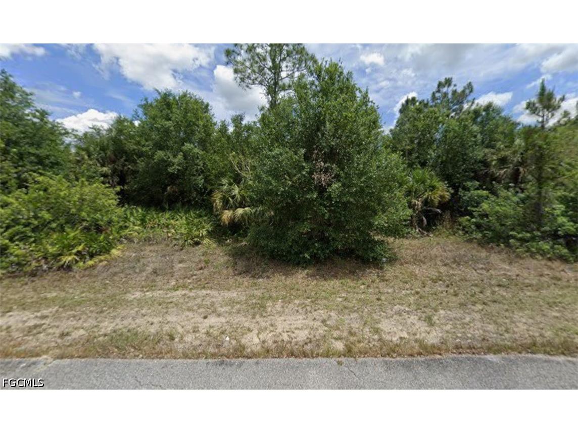 512 Wellington Avenue Lehigh Acres FL 33972 2026018766 image1