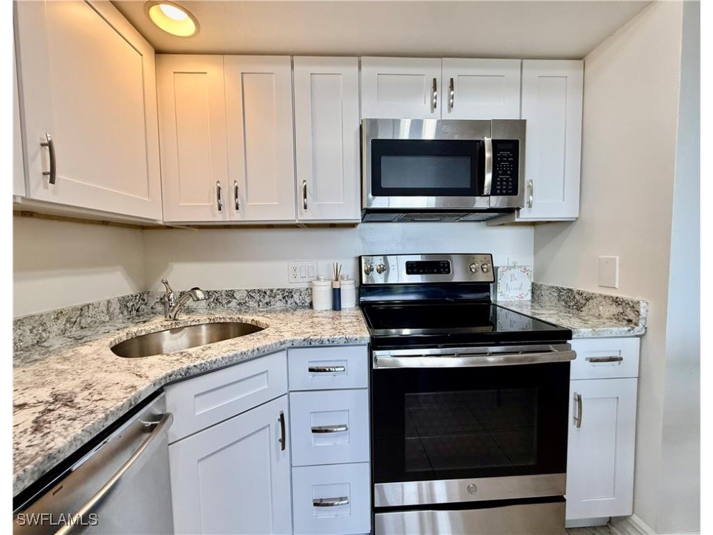 5120 Bayside Villas Captiva FL 33924 224104502 image12