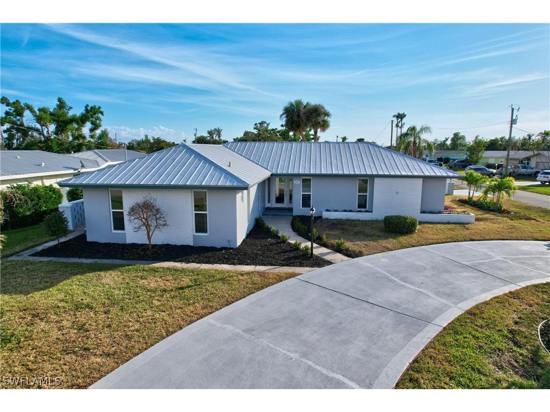 5121 Glade Court Cape Coral FL 33904 222090707 image1