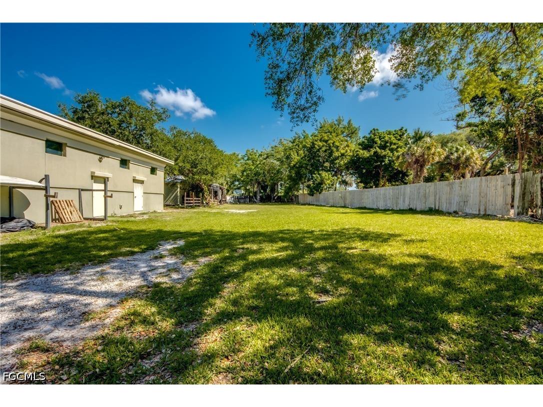 5121 Muddy Lane Fort Myers FL 33905 2026014844 image44