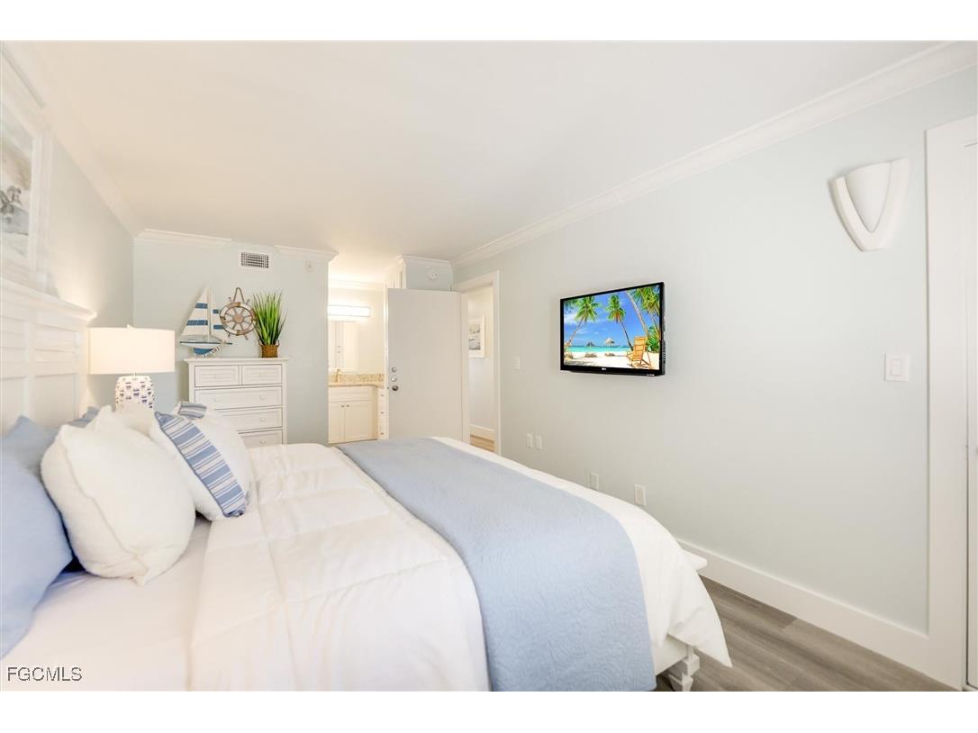 5122 Bayside Villas Captiva FL 33924 2026002394 image24