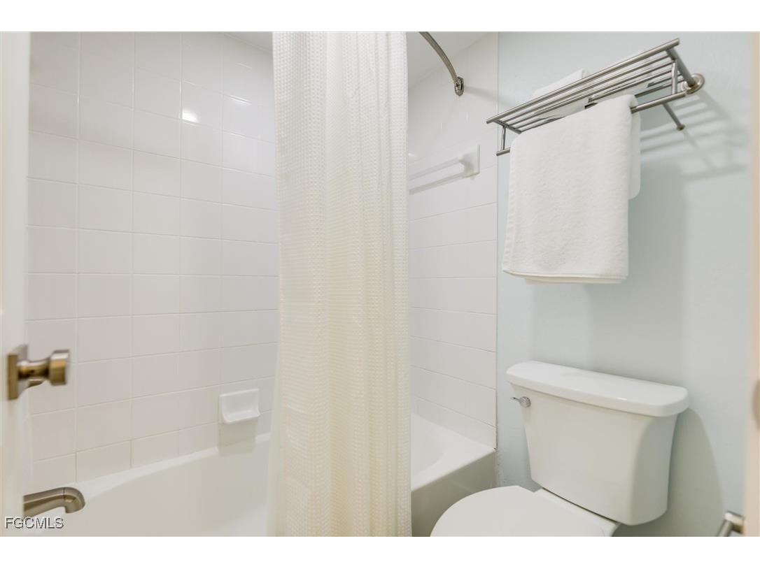 5122 Bayside Villas Captiva FL 33924 2026002394 image25