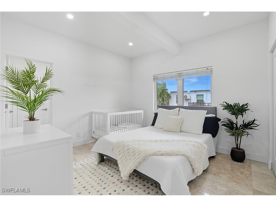 5122 Starfish Avenue Naples FL 34103 225072473 image19