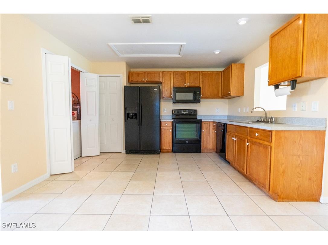 5124/5126 30th Street SW Lehigh Acres FL 33973 225059766 image8