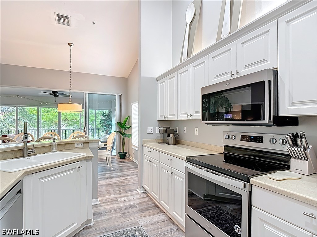 5125 Cedar Springs Drive #204 Naples FL 34110 226014073 image18