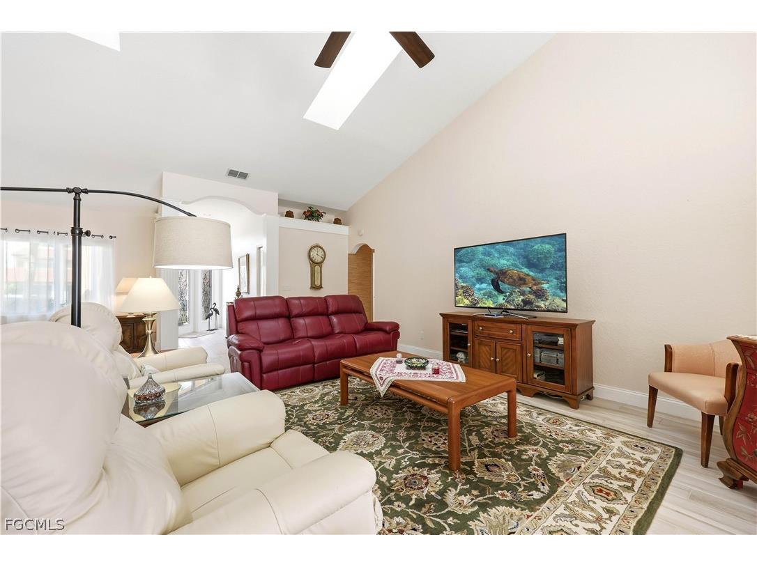 5125 Sunnybrook Court Cape Coral FL 33904 2026007618 image7