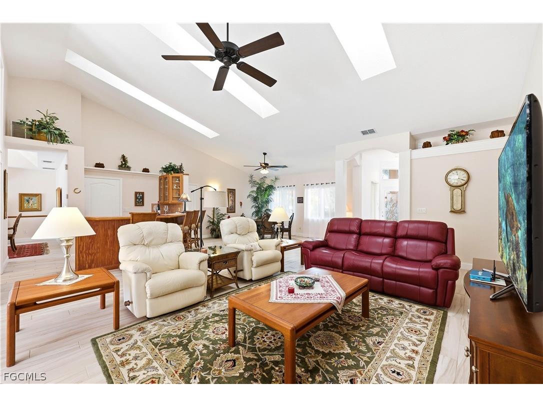 5125 Sunnybrook Court Cape Coral FL 33904 2026007618 image8
