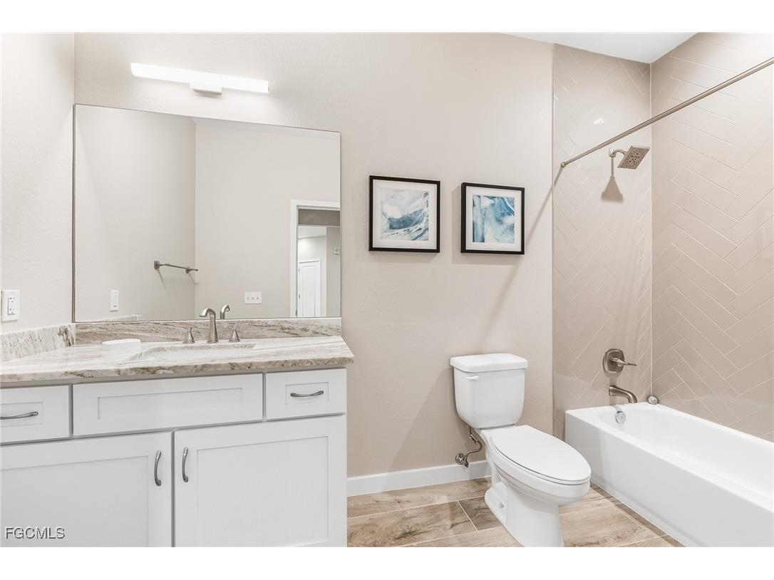 5126 Coronado Parkway Cape Coral FL 33904 2025017962 image18