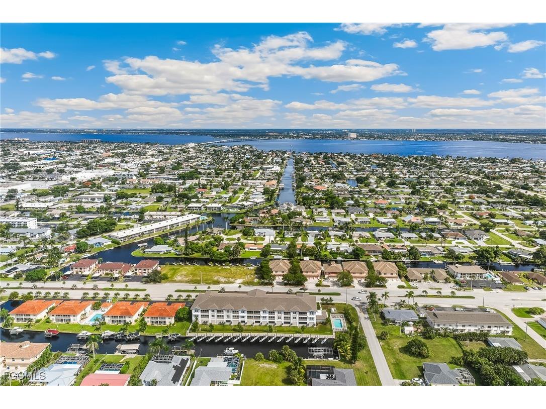 5126 Coronado Parkway Cape Coral FL 33904 2025017962 image4