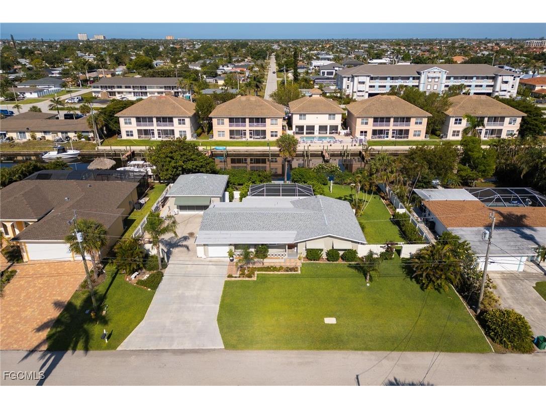 5128 York Court Cape Coral FL 33904 2025020286 image1