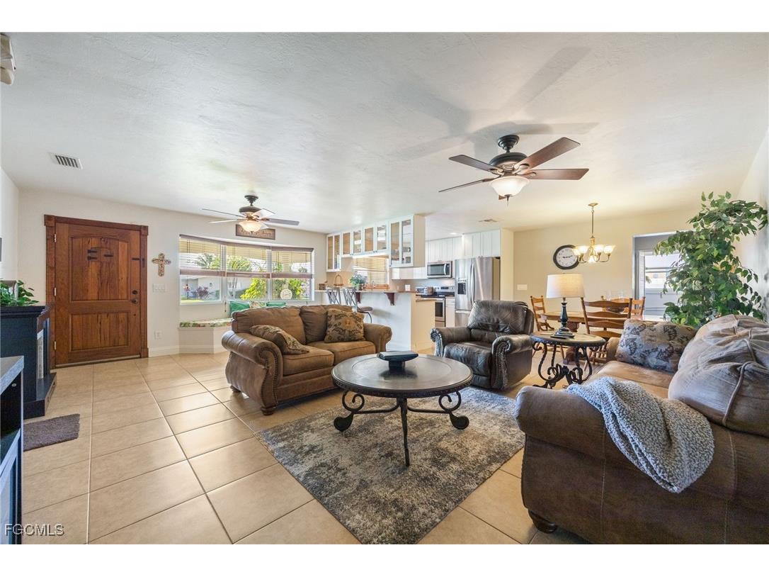 5128 York Court Cape Coral FL 33904 2025020286 image11