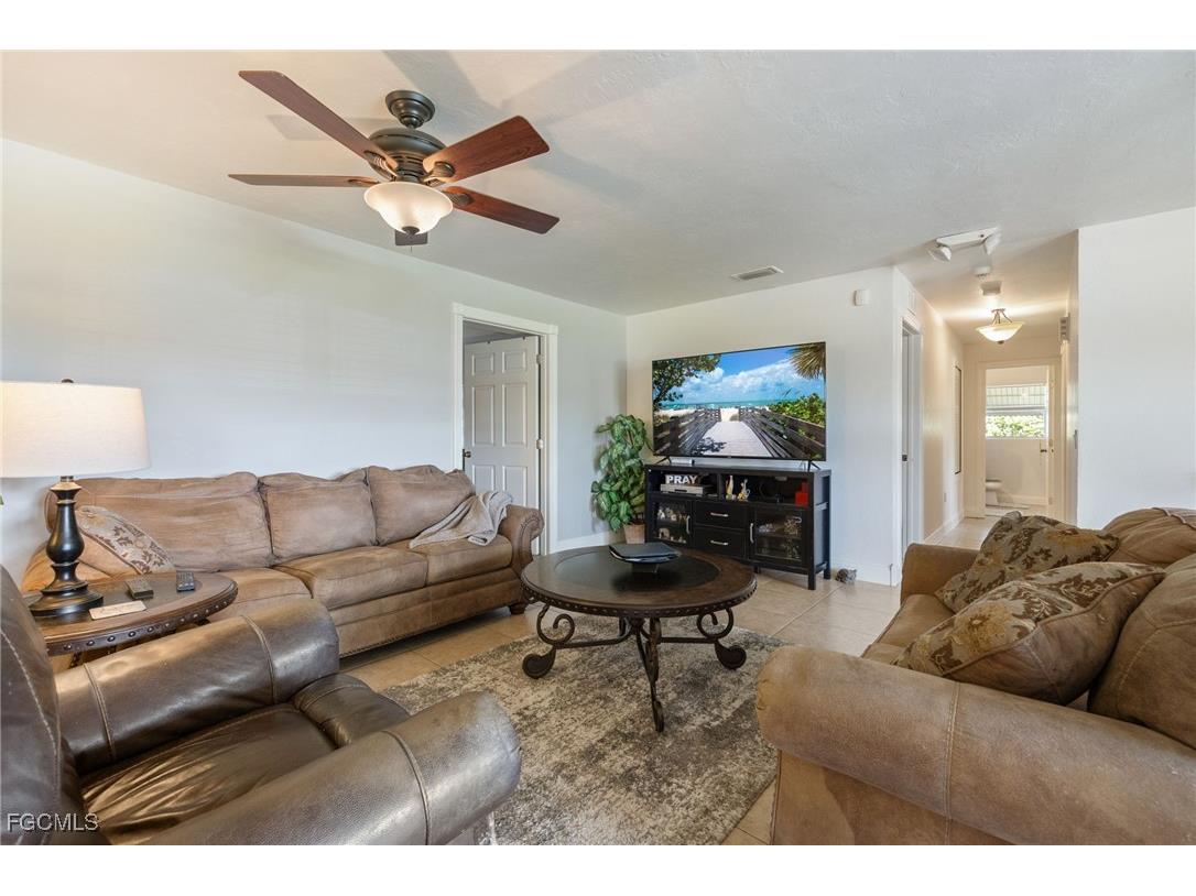 5128 York Court Cape Coral FL 33904 2025020286 image13