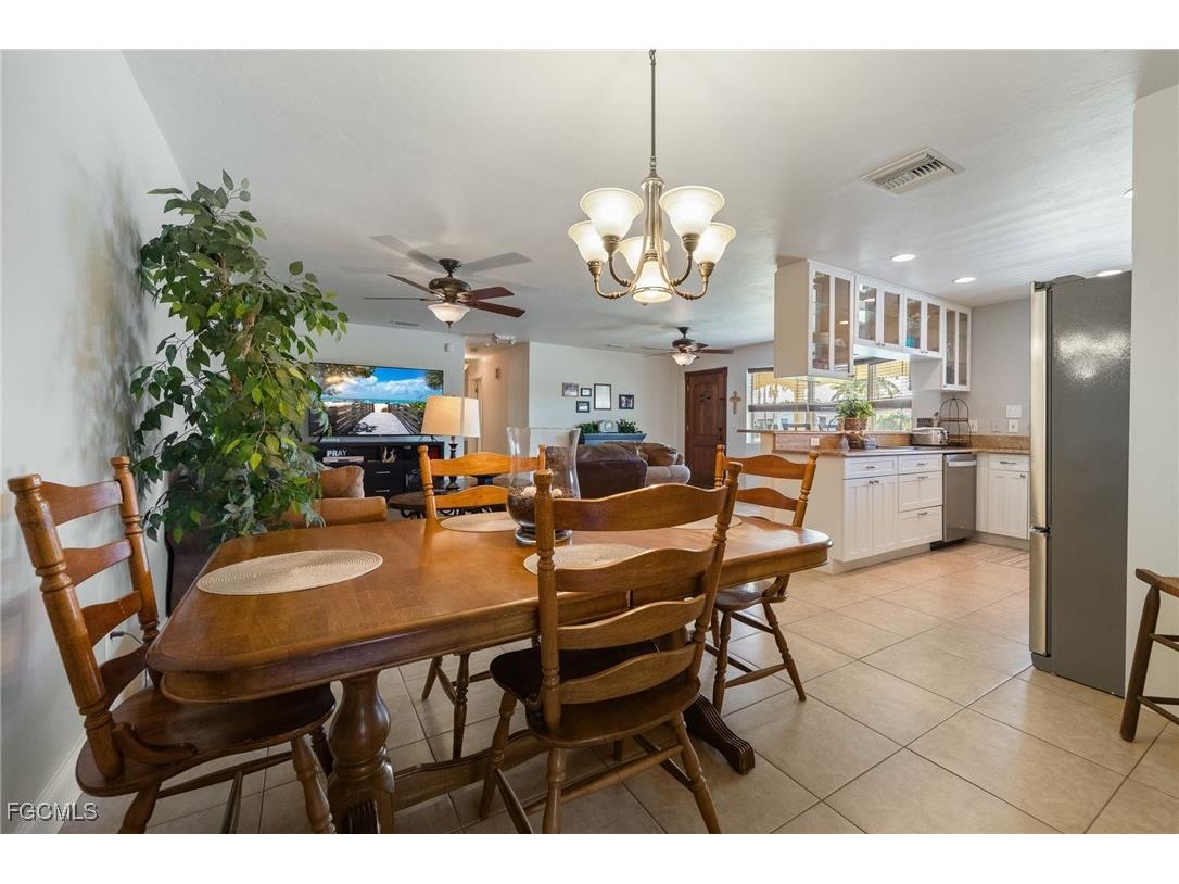 5128 York Court Cape Coral FL 33904 2025020286 image16