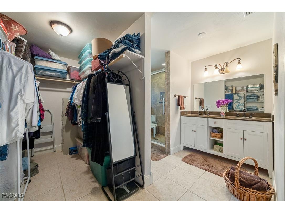 5128 York Court Cape Coral FL 33904 2025020286 image20