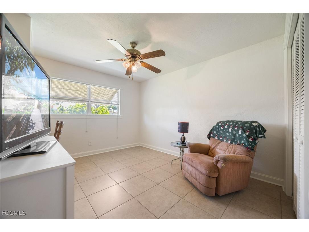 5128 York Court Cape Coral FL 33904 2025020286 image24
