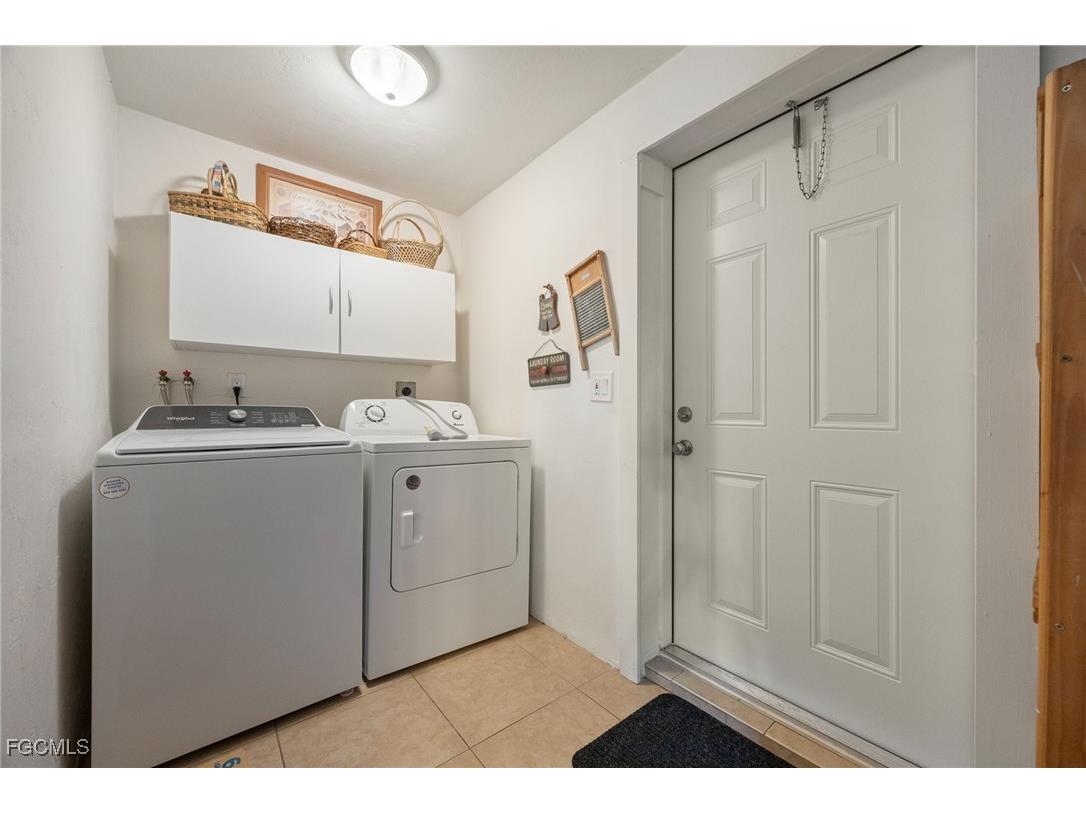 5128 York Court Cape Coral FL 33904 2025020286 image26