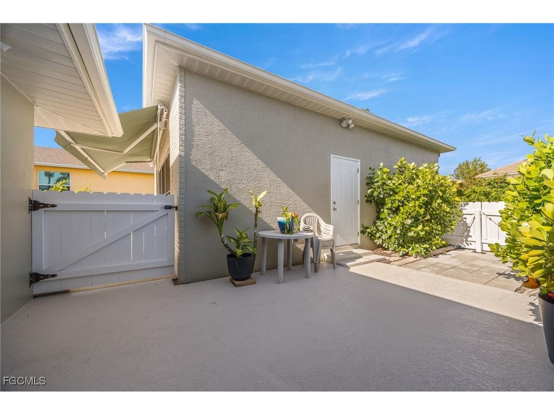 5128 York Court Cape Coral FL 33904 2025020286 image34