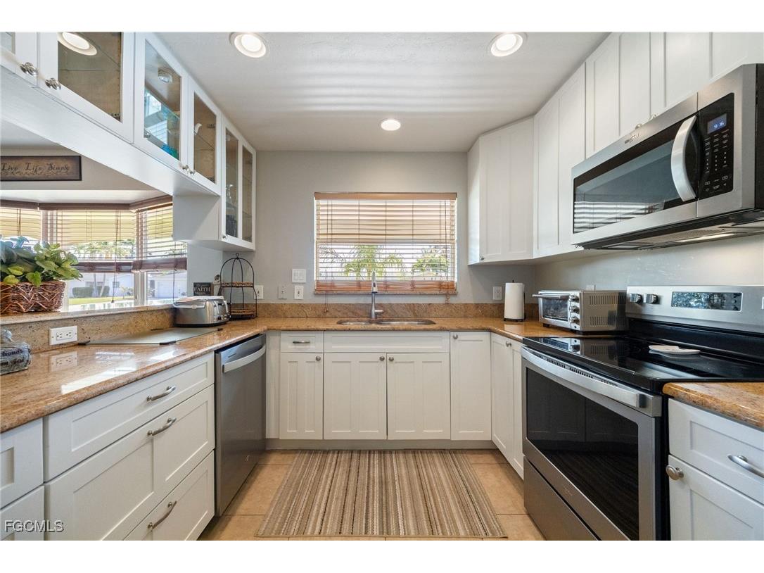 5128 York Court Cape Coral FL 33904 2025020286 image9