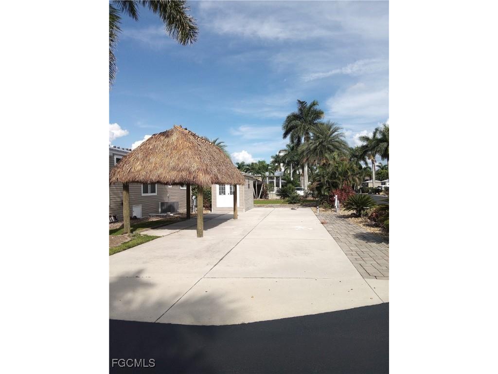 5129 Cypress Trail Resort Circle Fort Myers FL 33905 2025011284 image1