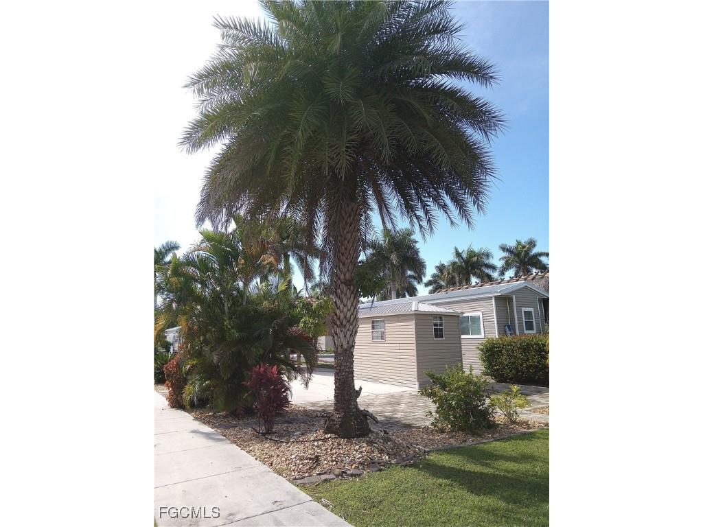 5129 Cypress Trail Resort Circle Fort Myers FL 33905 2025011284 image12