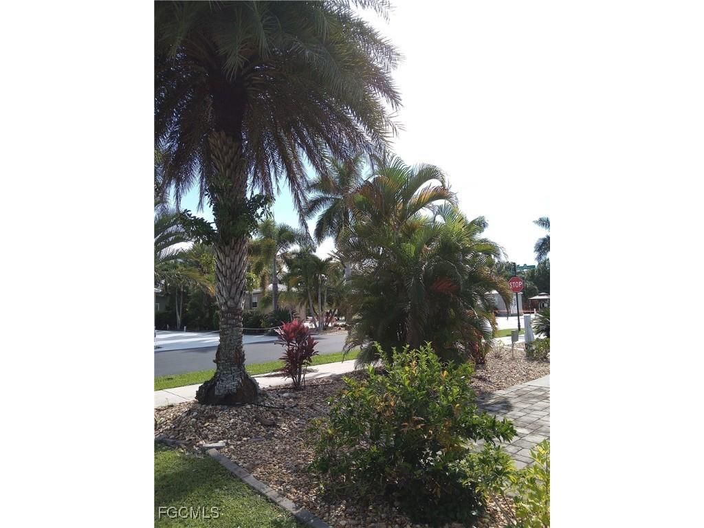 5129 Cypress Trail Resort Circle Fort Myers FL 33905 2025011284 image14