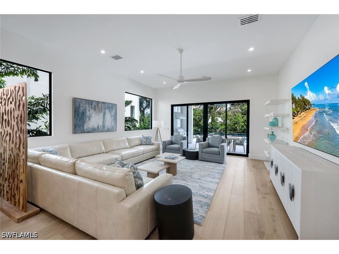 513 92nd Avenue N Naples FL 34108 226012007 image8