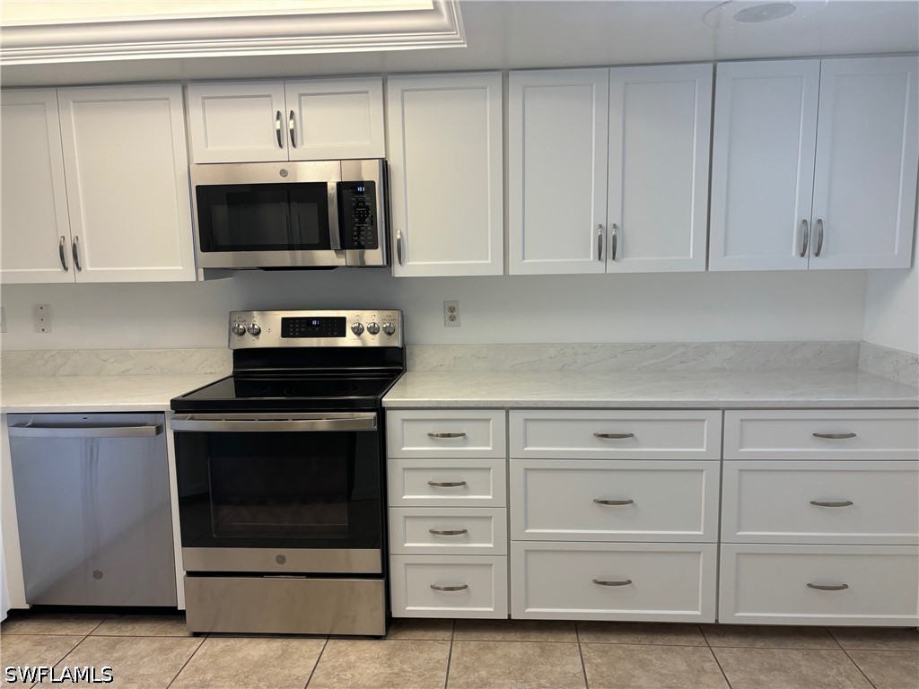 513 Lake Louise Circle #101 Naples FL 34110 226027259 image8