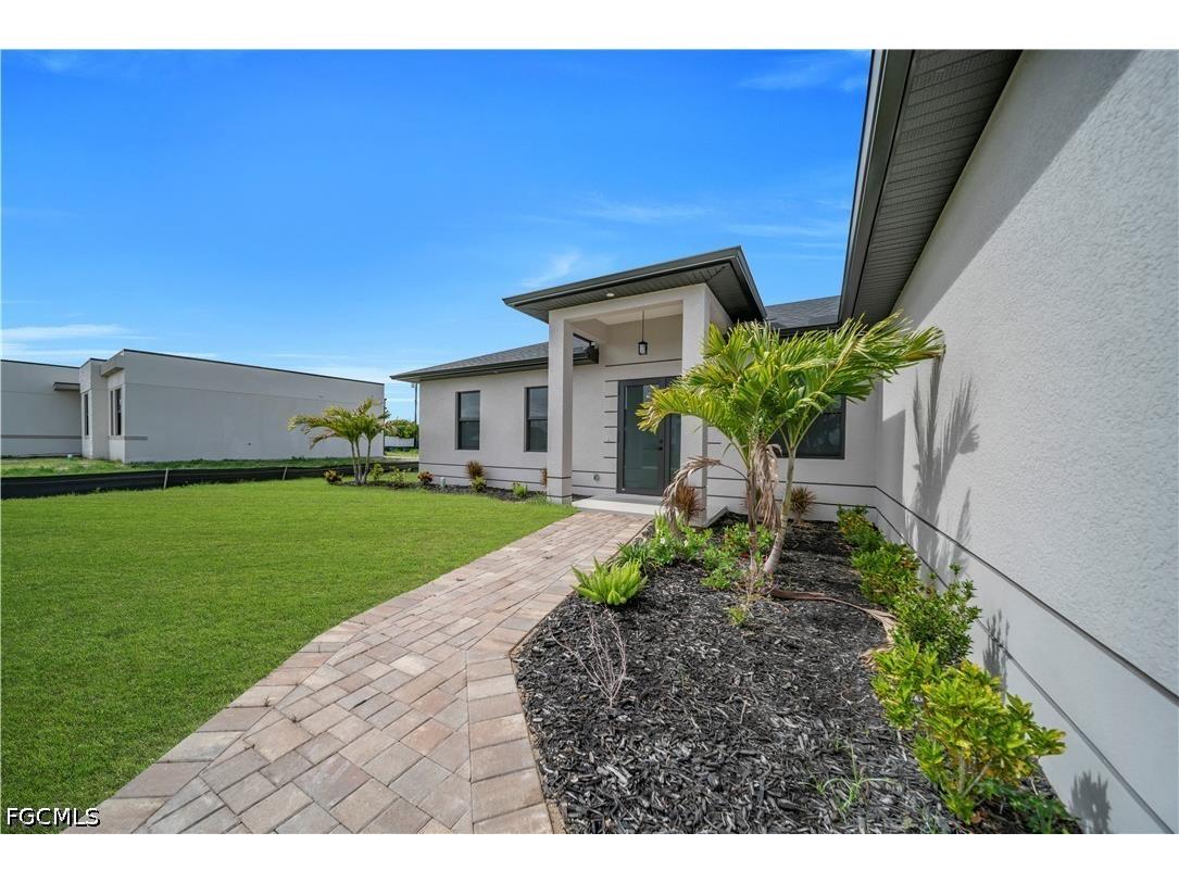 513 NW 25th Terrace Cape Coral FL 33993 2026016743 image12