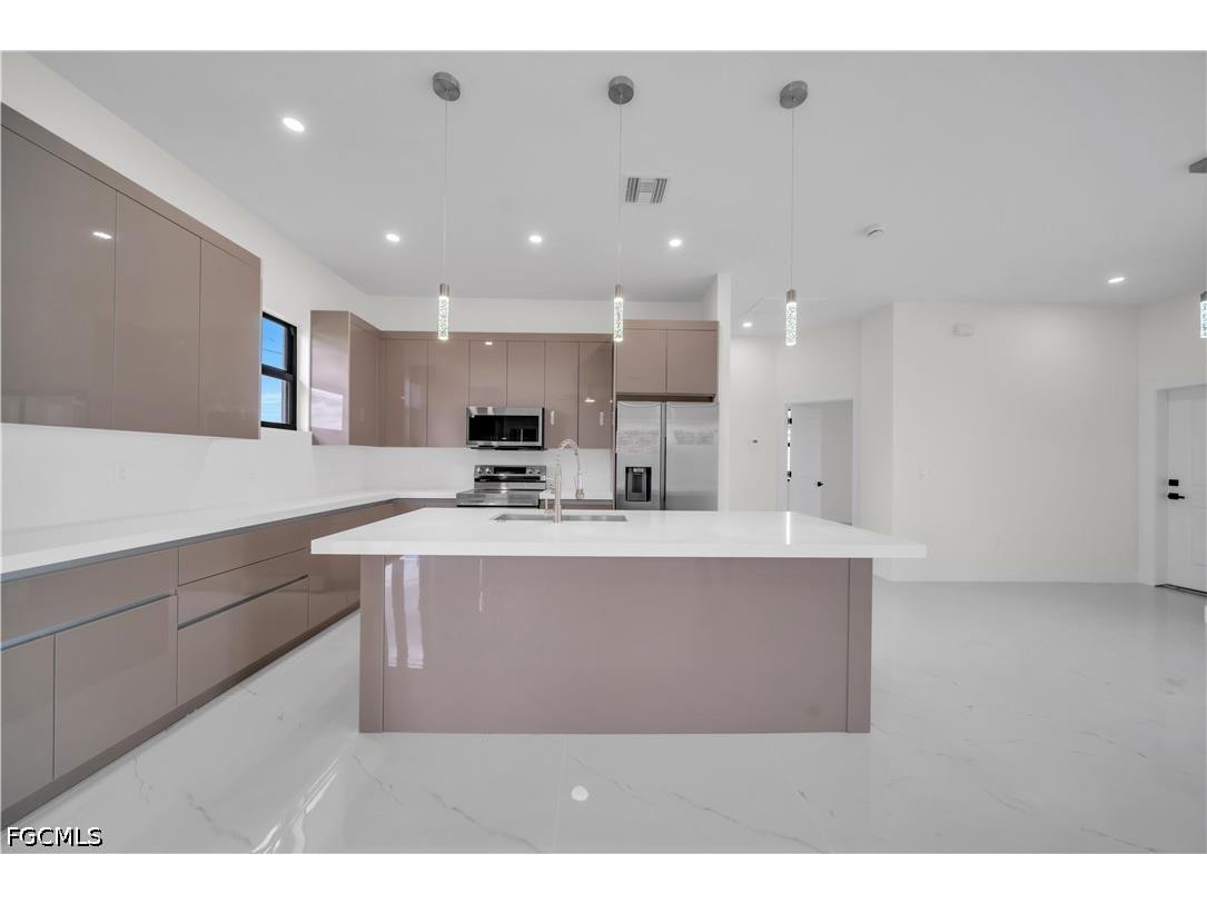 513 NW 25th Terrace Cape Coral FL 33993 2026016743 image15