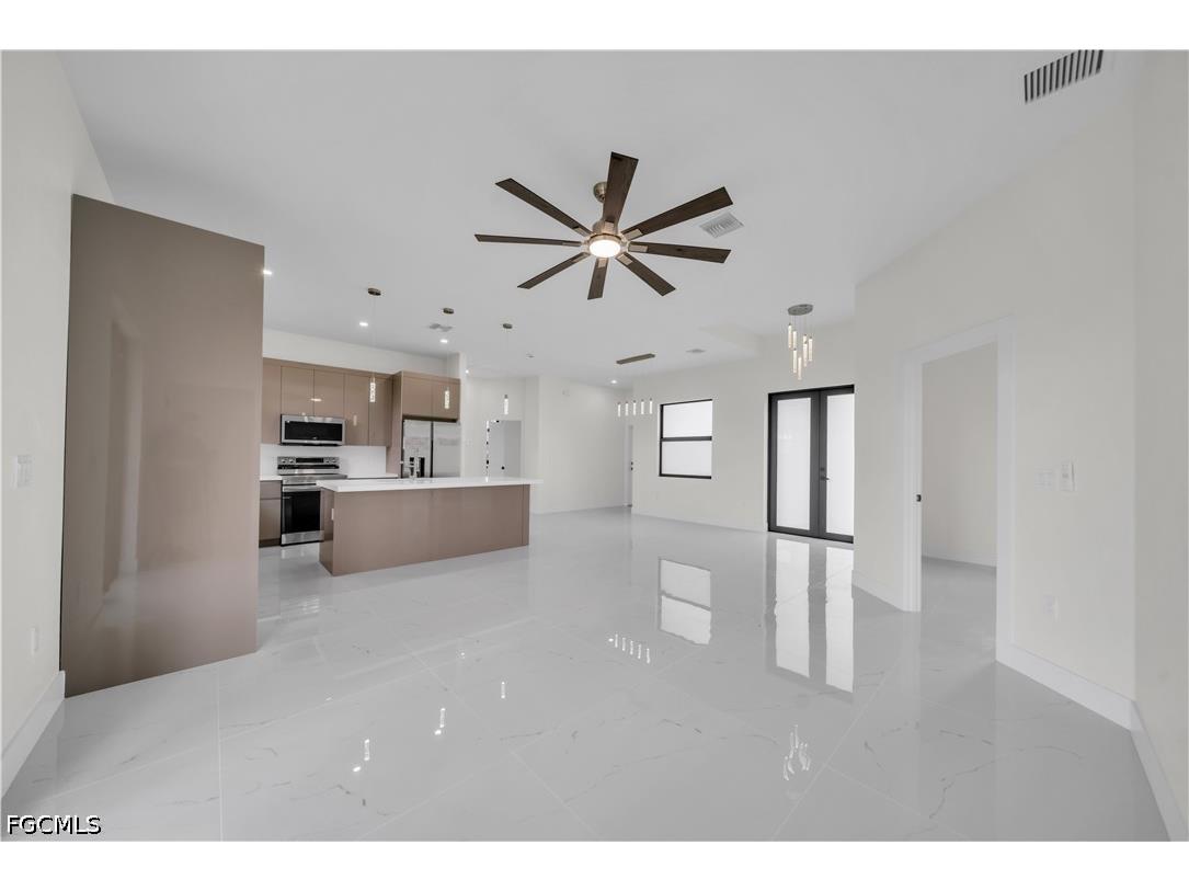 513 NW 25th Terrace Cape Coral FL 33993 2026016743 image19