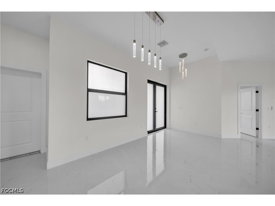 513 NW 25th Terrace Cape Coral FL 33993 2026016743 image23