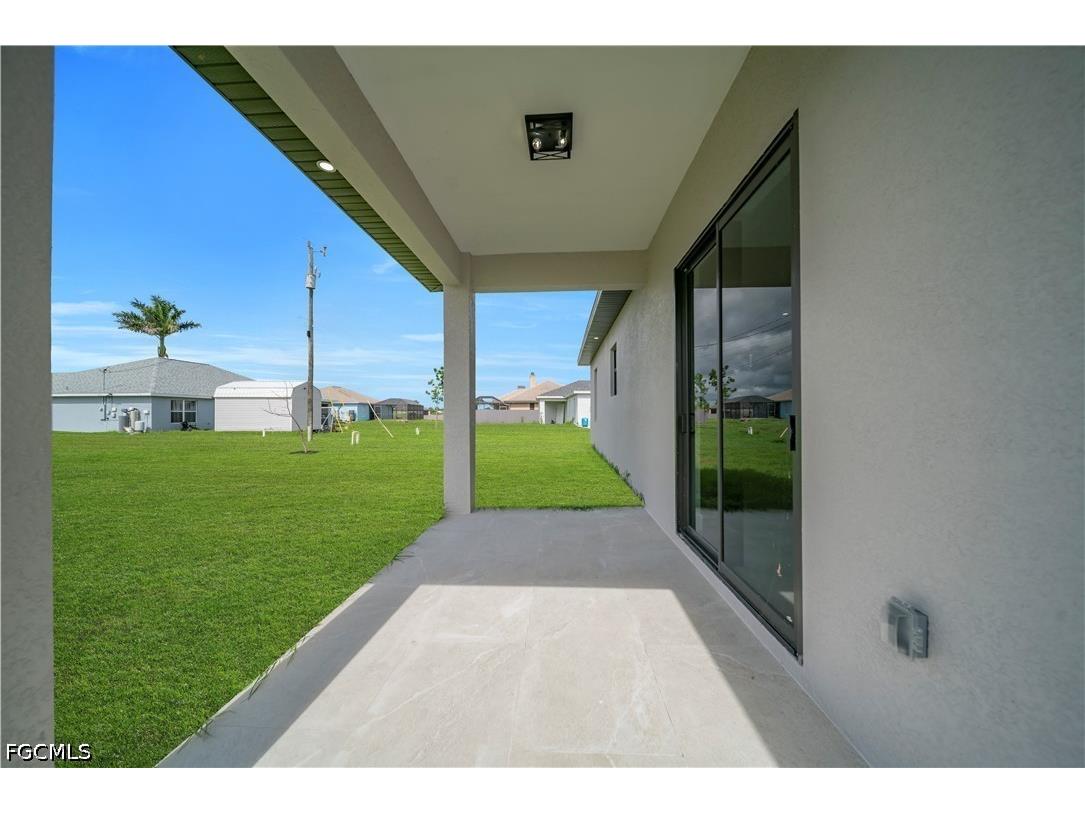 513 NW 25th Terrace Cape Coral FL 33993 2026016743 image37