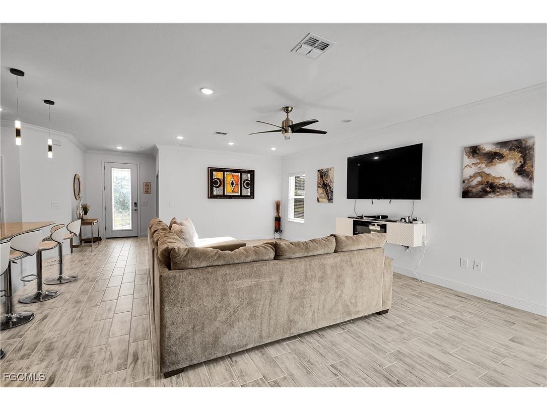 513 NW 3rd Lane Cape Coral FL 33993 2025017192 image10