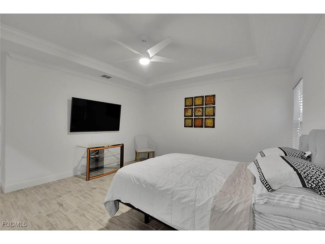 513 NW 3rd Lane Cape Coral FL 33993 2025017192 image15