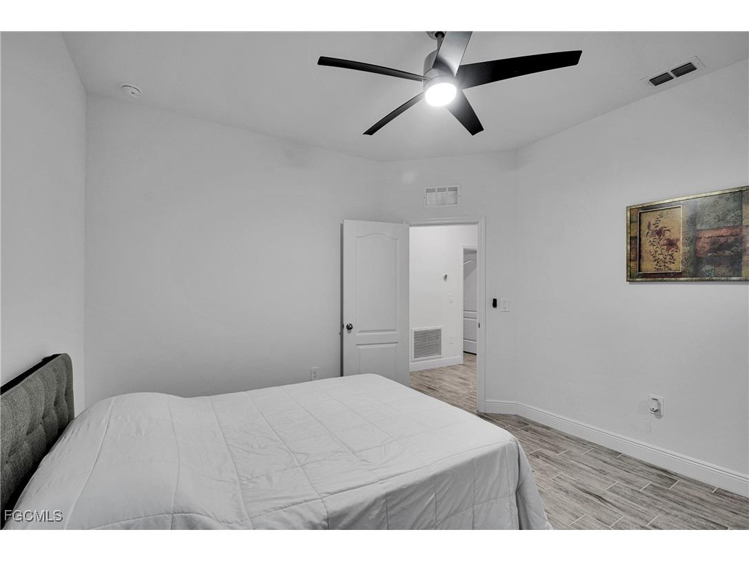 513 NW 3rd Lane Cape Coral FL 33993 2025017192 image24