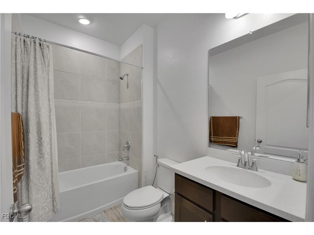 513 NW 3rd Lane Cape Coral FL 33993 2025017192 image27