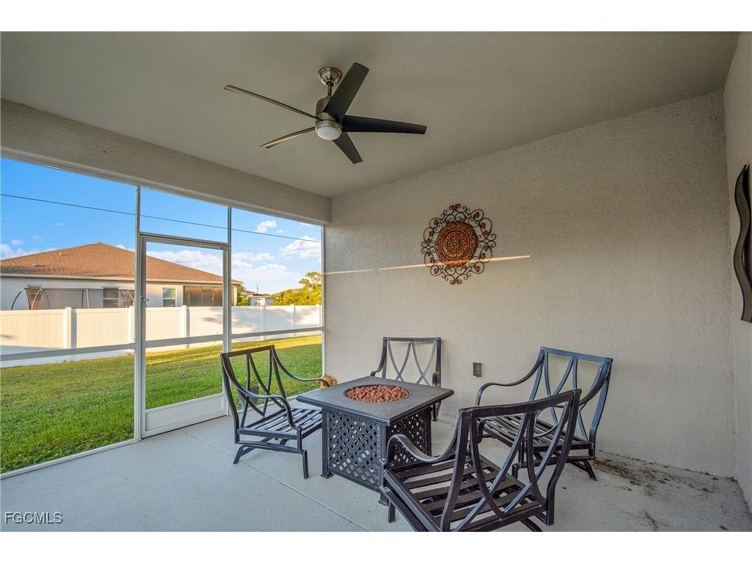 513 NW 3rd Lane Cape Coral FL 33993 2025017192 image32