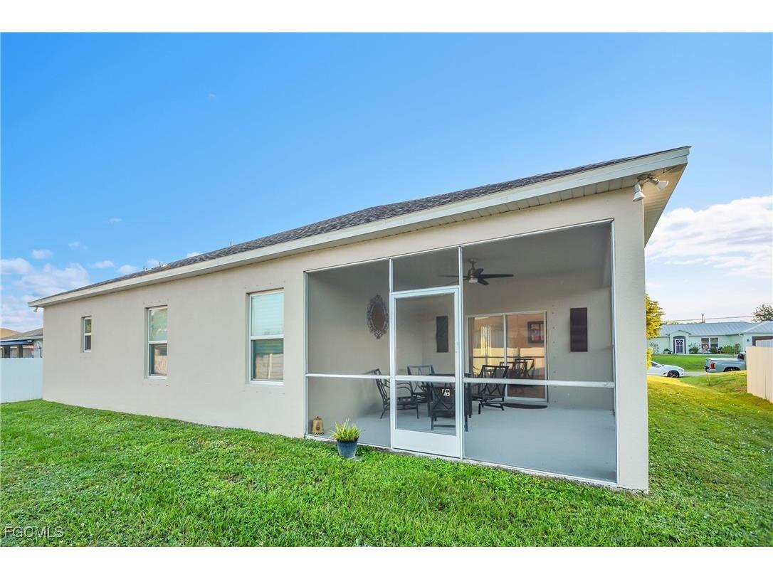 513 NW 3rd Lane Cape Coral FL 33993 2025017192 image36