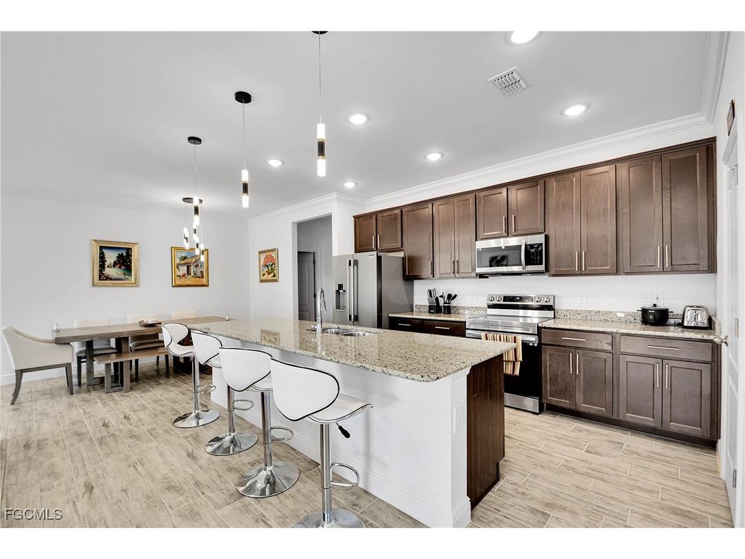 513 NW 3rd Lane Cape Coral FL 33993 2025017192 image6