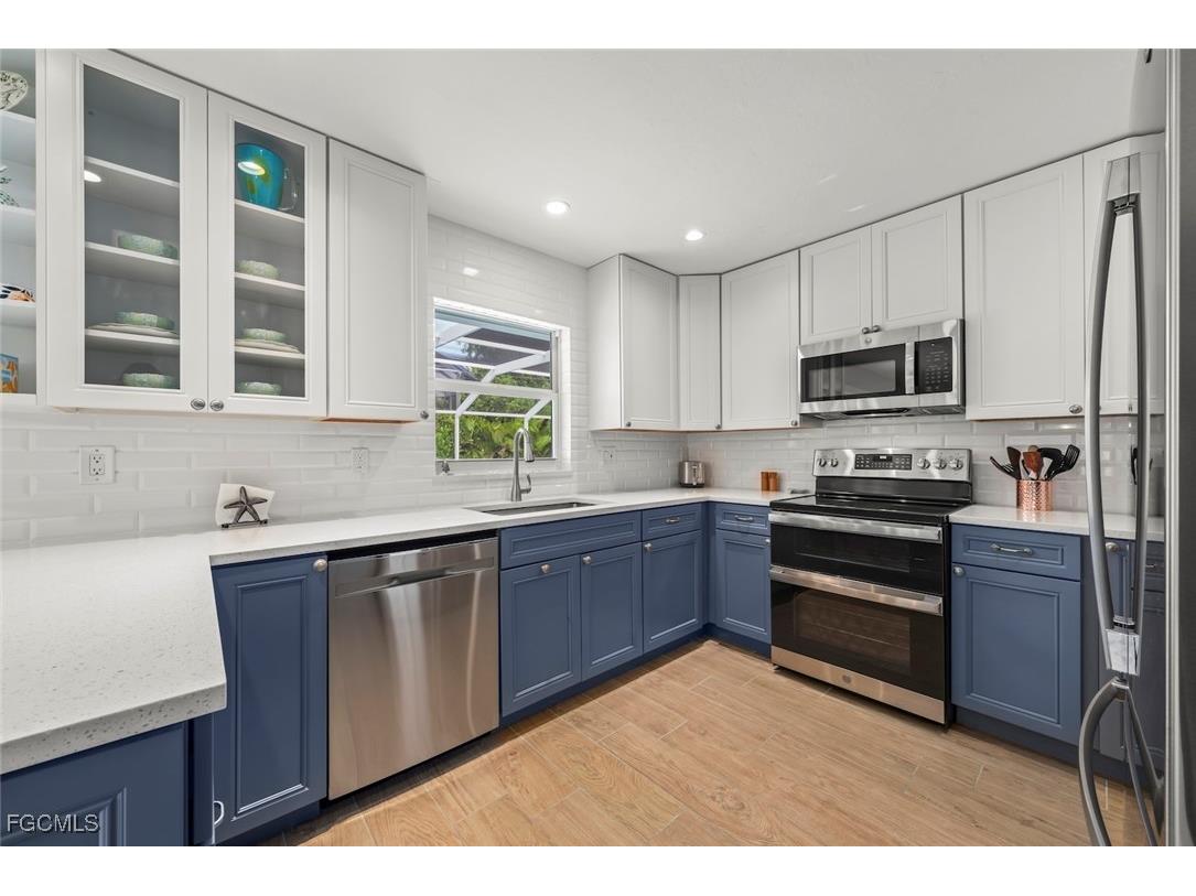 513 Rabbit Road Sanibel FL 33957 2025014483 image11