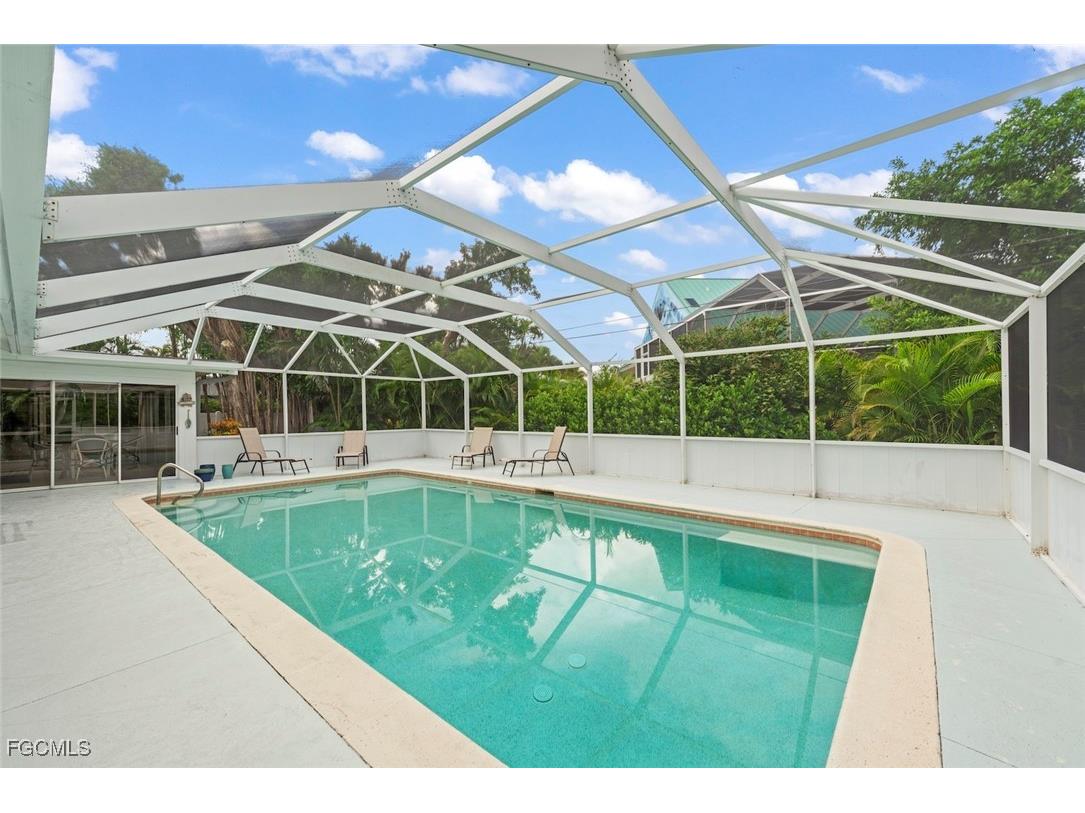 513 Rabbit Road Sanibel FL 33957 2025014483 image15