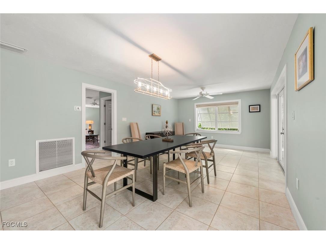 513 Rabbit Road Sanibel FL 33957 2025014483 image35