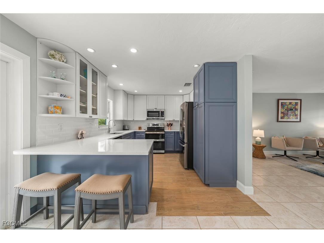 513 Rabbit Road Sanibel FL 33957 2025014483 image5