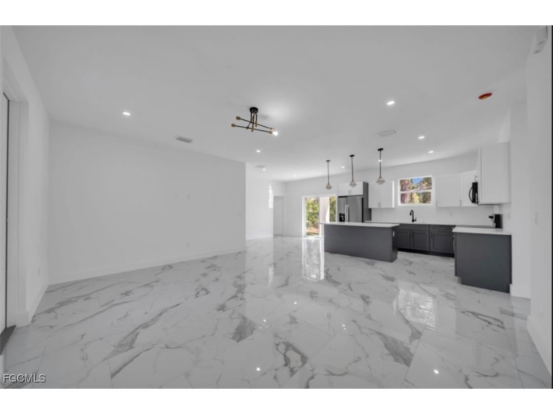 513 Redwood Avenue S Lehigh Acres FL 33974 2025020453 image8