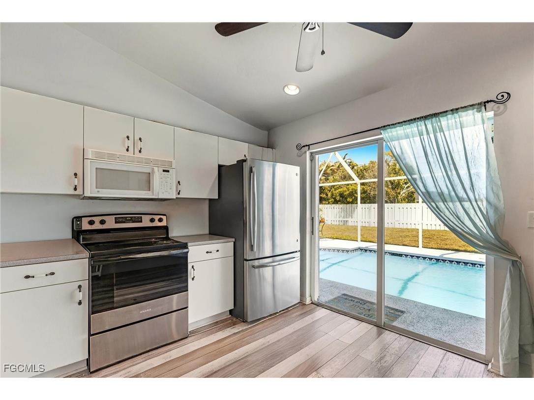 513 SE 27th Terrace Cape Coral FL 33904 2025013030 image10