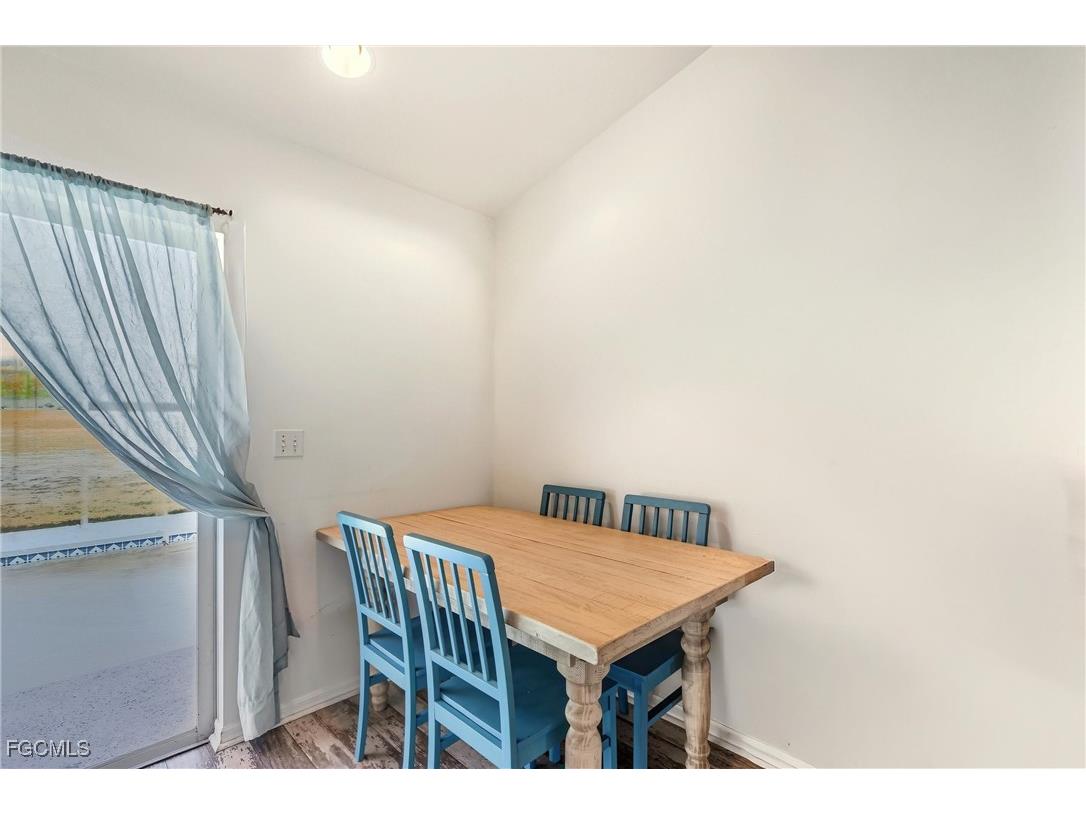 513 SE 27th Terrace Cape Coral FL 33904 2025013030 image12