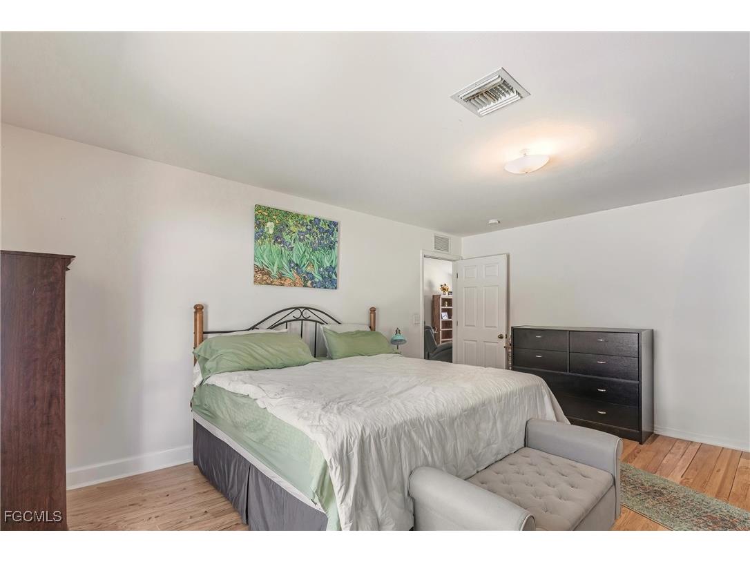 513 SE 27th Terrace Cape Coral FL 33904 2025013030 image17